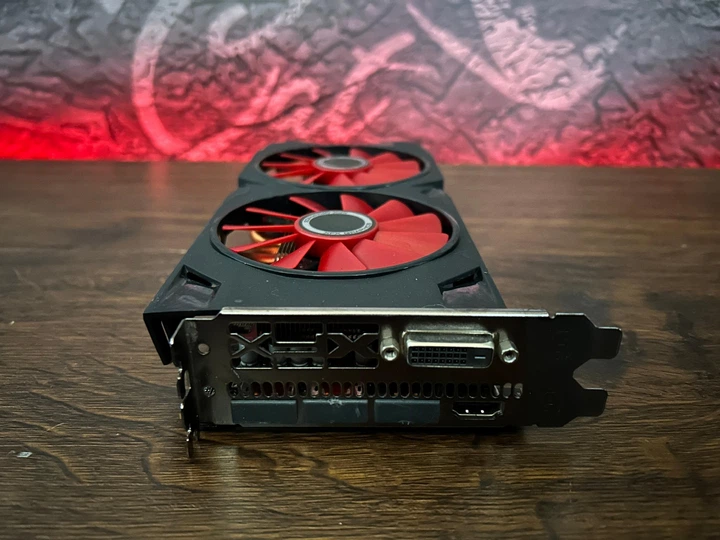 Видеокарта RX 570 8GB XFX GDDR5 (RX-570P8D) Б/У - Фото 4 Видеокарта RX 570 8GB XFX GDDR5 (RX-570P8D) Б/У - изображение 4