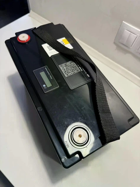 Аккумулятор SJY 100Ач 1280Wh LifePo4 12,8V + зарядное устройство - Фото 7 Аккумулятор SJY 100Ач 1280Wh LifePo4 12,8V + зарядное устройство - изображение 7
