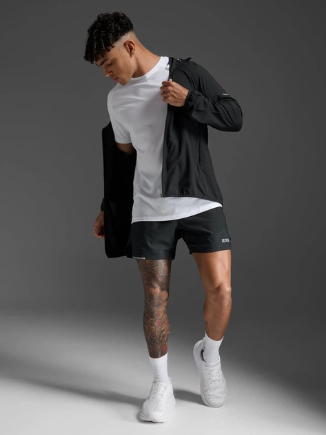 Спортивная ветровка мужская 2XU Aero Jacket MR7209a_BLK/SRF M Черная (9359420024303) - Фото 4 Спортивная ветровка мужская 2XU Aero Jacket MR7209a_BLK/SRF M Черная (9359420024303) - изображение 4