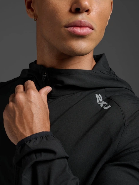 Спортивная ветровка мужская 2XU Aero Jacket MR7209a_BLK/SRF M Черная (9359420024303) - Фото 7 Спортивная ветровка мужская 2XU Aero Jacket MR7209a_BLK/SRF M Черная (9359420024303) - изображение 7