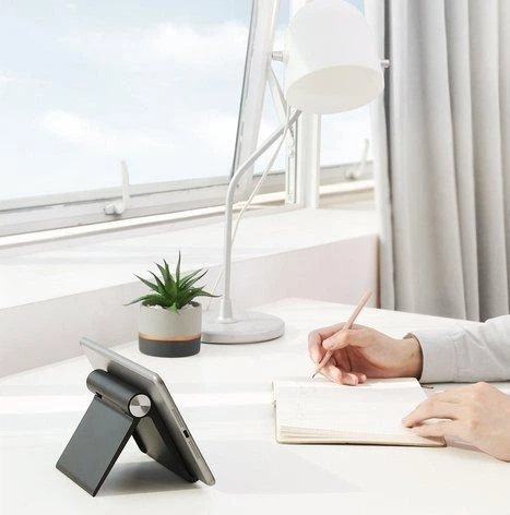 Тримач для телефона/планшета Ugreen LP115 Multi-Angle Adjustable Stand for iPad Black (50748) - Фото 4 Тримач для телефона/планшета Ugreen LP115 Multi-Angle Adjustable Stand for iPad Black (50748) - зображення 4