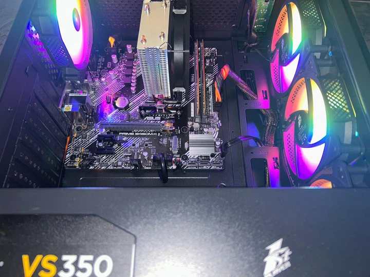 Системный блок AMD Ryzen 5 5600G/16GB DDR4/SSD 240GB – фото