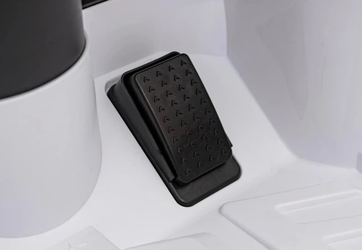 Samochód elektryczny dla dzieci Audi SQ8 Biały (5903864946635) - obraz 12