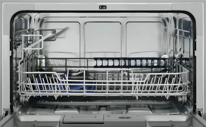 Посудомоечная машина ELECTROLUX ESF2400OK - изображение 2