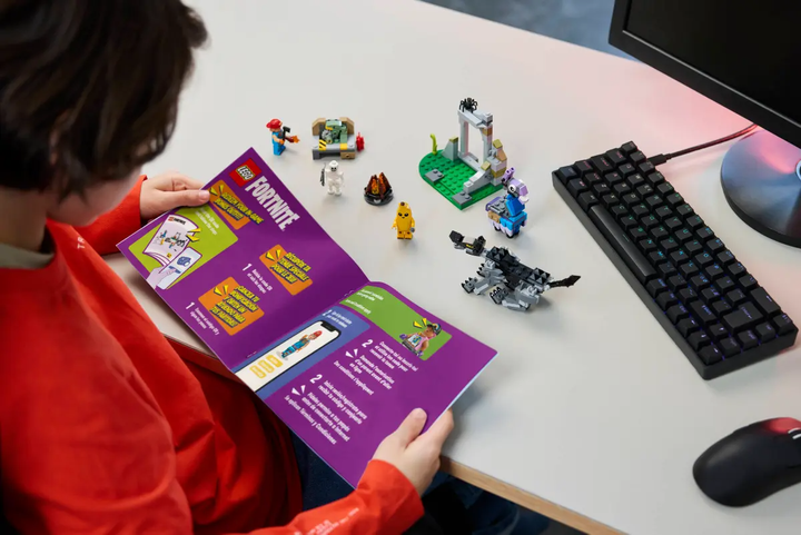Конструктор LEGO Fortnite Скины, Искра и лагерь 250 элементов (77075) - Фото 10 Конструктор LEGO Fortnite Скины, Искра и лагерь 250 элементов (77075) - изображение 10
