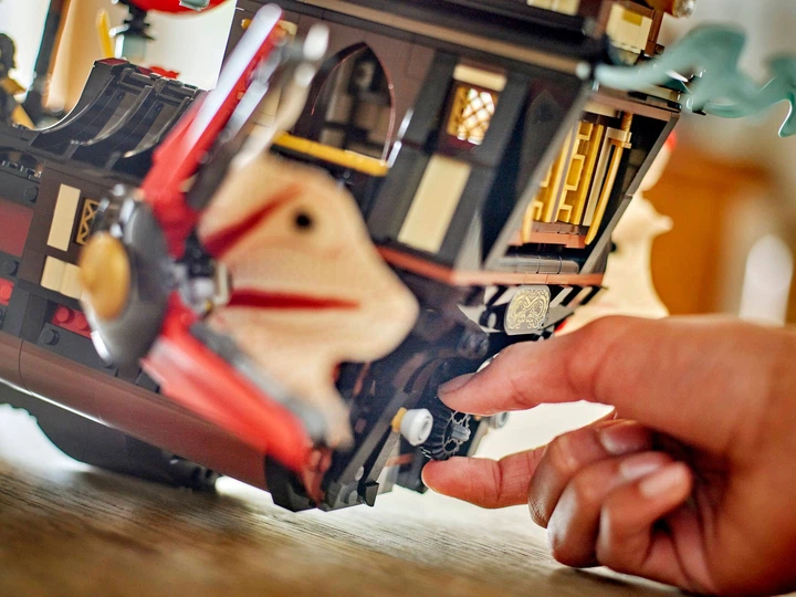 Конструктор LEGO Ninjago Legends Щедрость храма 2387 элементов