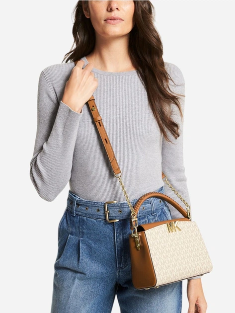Сумка кросс-боди через плечо женская из натуральной кожи маленькая Michael Kors Karlie Logo Satchel 0110 Коричневая (H2000029814709) - Фото 2 Сумка кросс-боди через плечо женская из натуральной кожи маленькая Michael Kors Karlie Logo Satchel 0110 Коричневая (H2000029814709) - изображение 2
