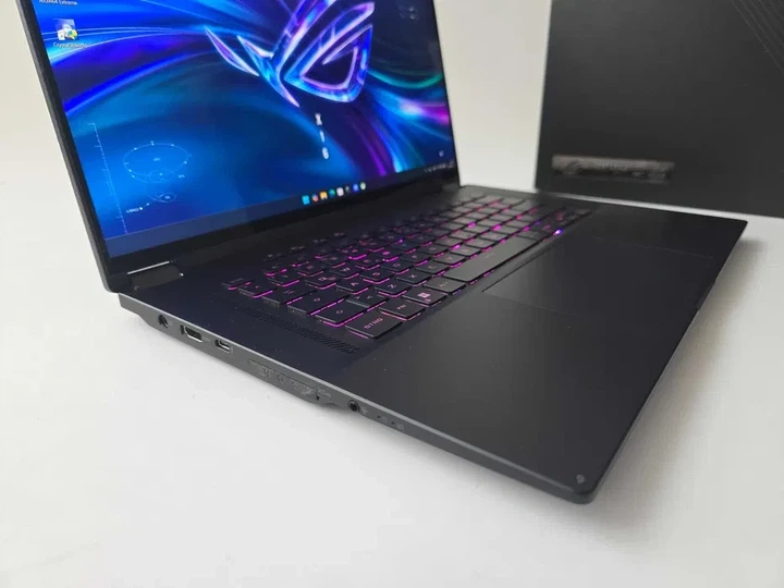 Ноутбук ASUS ROG Flow X16 (2023) i9-13900H/RTX 4060/RAM 16GB/SSD 1TB/QHD 240Hz Б\В - зображення 2