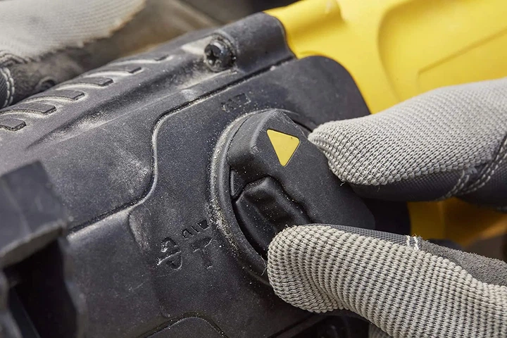 Перфоратор мережевий Stanley FatMax SDS-Plus, 750 Вт, 2.2 Дж, 4670 уд/хв, 1150 об/хв SFMEH200K - зображення 4