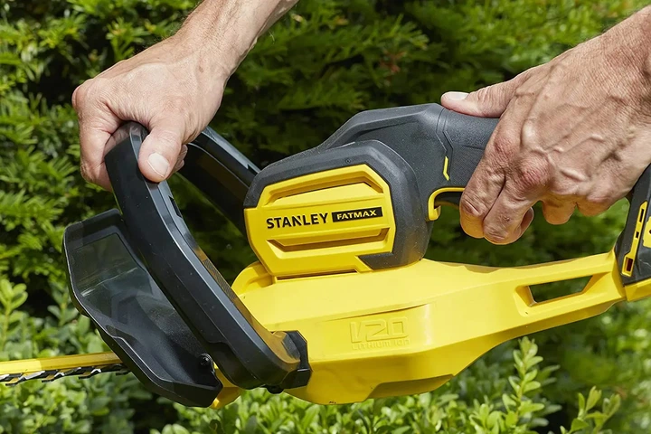 Кущоріз акумуляторний Stanley FatMax, 20 В, 4 Ач, довжина ножа 55 см, діаметр гілок 19 мм SFMCHT855M1 - зображення 2
