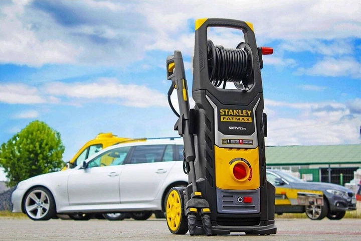 Мойка высокого давления электрическая бесщеточная Stanley 2.5 кВт, 150 бар, 8 м, 810 л/год, 50°C, бак 0.5 л SXPW25DTS-E - изображение 10