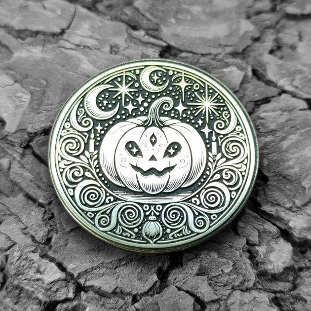 Монета латунна на Halloween з глибоким гравіюванням – подарунок із Чарівним Гарбузом та персоналізацією Гралекс 15-006-029-03 - Фото 1 Монета латунна на Halloween з глибоким гравіюванням – подарунок із Чарівним Гарбузом та персоналізацією Гралекс 15-006-029-03 - зображення 1