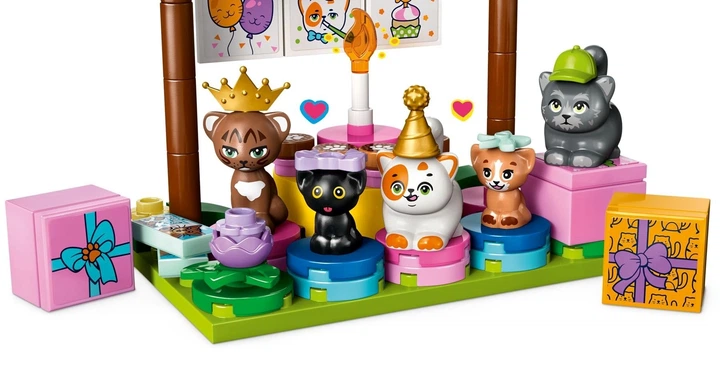 Конструктор LEGO Friends Кошачий день рождения и домик на дереве 321 деталь (42666) - изображение 9