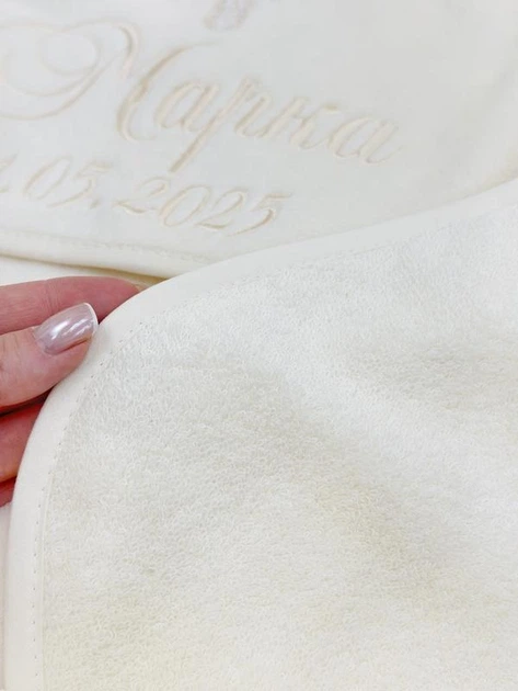 Крижма для хлопчика Family Tradition махра велюрова з вишивкою 100х100 см айворі Лаконічний стиль - Фото 4 Крижма для хлопчика Family Tradition махра велюрова з вишивкою 100х100 см айворі Лаконічний стиль - зображення 4
