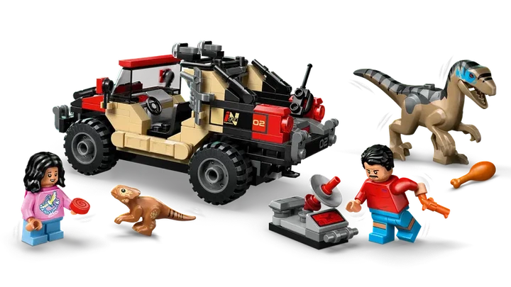 Конструктор LEGO Jurassic World Втеча від раптора на позашляховику 285 элементов (76972) - изображение 3