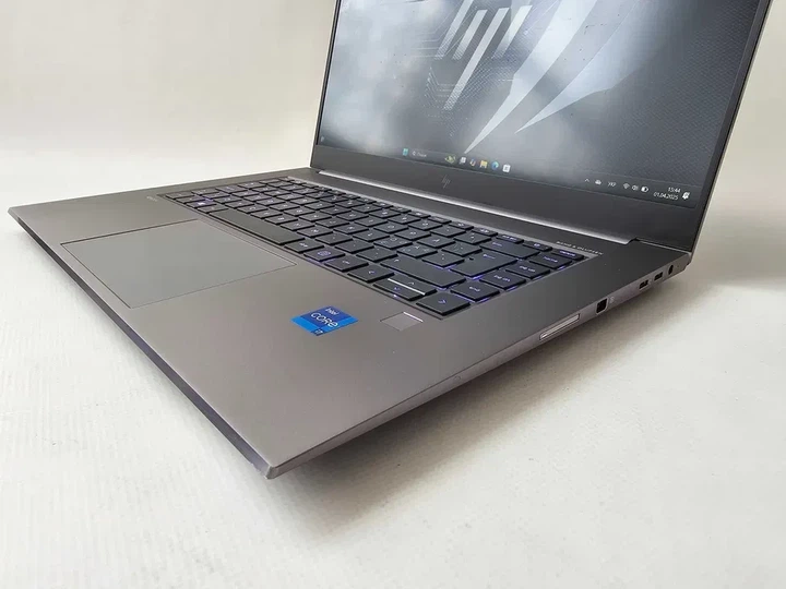 Ноутбук HP ZBook Studio 15 G8 I7 11800H/RTX 3070/RAM 32GB/SSD 1TB/WIN 11 Pro Б\В - зображення 11