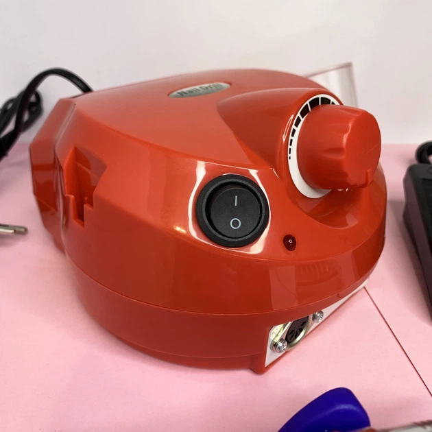 Фрезер для маникюра Nail Drill DM-202 на 65 Вт, 35000 об/мин красный - Фото 4 Фрезер для маникюра Nail Drill DM-202 на 65 Вт, 35000 об/мин красный - изображение 4