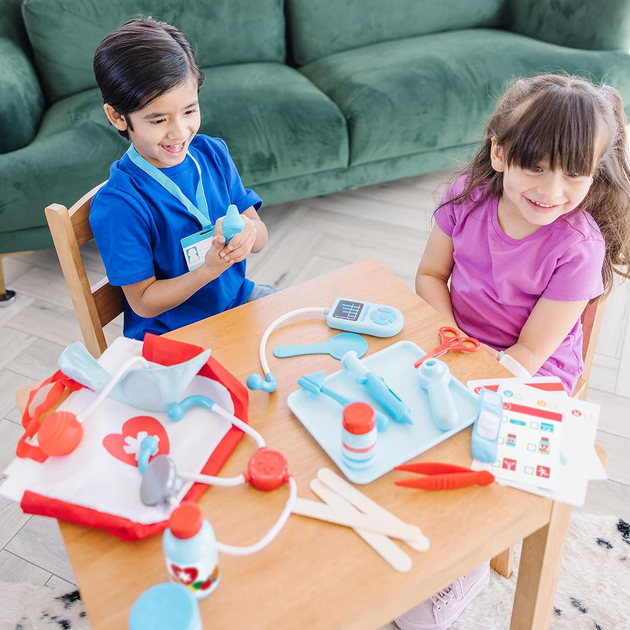 Ігровий набір Melissa & Doug Лікар (681147005358) - зображення 7
