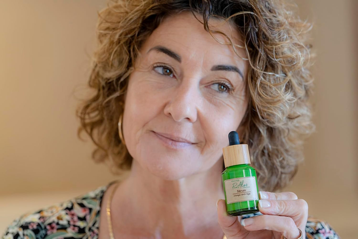 Сироватка для обличчя Ciel d'Azur Labs Pur Aloe Organic Premium Anti-Aging з вітаміном C 25 мл (3464660004964) - зображення 6