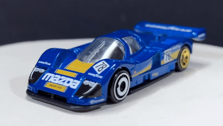 Машинка Базова Hot Wheels Mazda 787B Retro Racers 1:64 HKH01 Blue