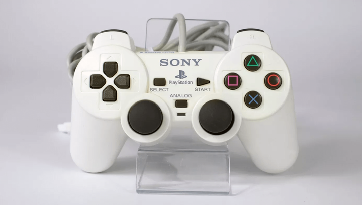 Геймпад Дротовий Sony PlayStation 2 SCPH-10010 DualShock 2 White 2.5m Б/У - Фото 2 Геймпад Дротовий Sony PlayStation 2 SCPH-10010 DualShock 2 White 2.5m Б/У - зображення 2