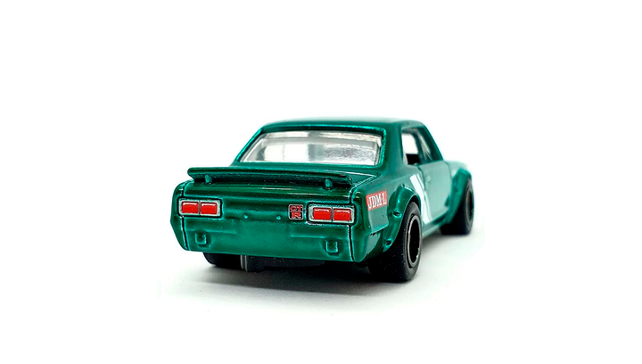 Машинка Базовая Hot Wheels Nissan Skyline H/T 2000GT-X Super