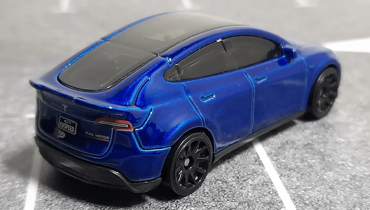 Машинка Базовая Hot Wheels Tesla Model Y Green Speed 1:64 HTB80 Dark Blue - Фото 3 Машинка Базовая Hot Wheels Tesla Model Y Green Speed 1:64 HTB80 Dark Blue - изображение 3