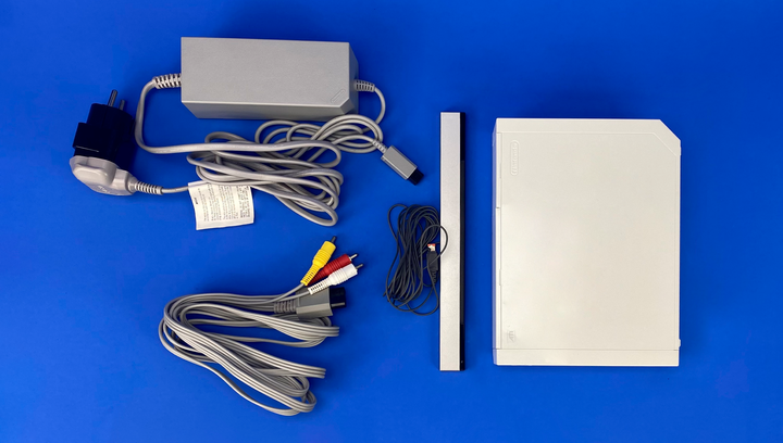 Консоль Nintendo Wii FAT RVL-001 Модифицированная 32GB White Без Геймпада + 10 Встроенных Игр Б/У - Фото 7 Консоль Nintendo Wii FAT RVL-001 Модифицированная 32GB White Без Геймпада + 10 Встроенных Игр Б/У - изображение 7