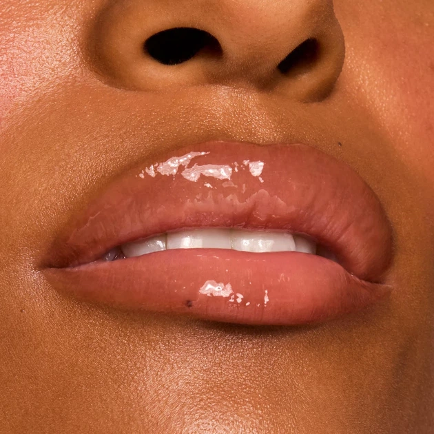 Пептидный бальзам для губ ColourPop "Caramel Latte" Fresh Kiss Glossy Balm - изображение 7