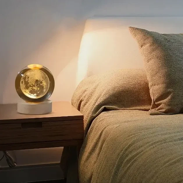 Декоративна 3D-нічник кришталева куля Місяць для дітей з LED-підсвіткою 9321 - зображення 5