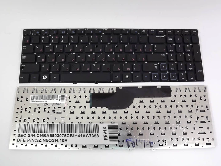 Клавіатура для ноутбуків Samsung NP300 Series 15.6″: NP300V5A, NP305V5A, NP300E5A, NP305E5A, NP300E5X, NP300E5Z — чорна RU, без рамки - Фото 1 Клавіатура для ноутбуків Samsung NP300 Series 15.6″: NP300V5A, NP305V5A, NP300E5A, NP305E5A, NP300E5X, NP300E5Z — чорна RU, без рамки - зображення 1