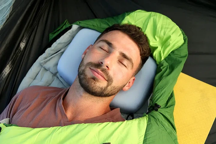 Походная ортопедическая подушка для сна Travel Pillow, Correct Shape (XL) - Фото 3 Походная ортопедическая подушка для сна Travel Pillow, Correct Shape (XL) - изображение 3