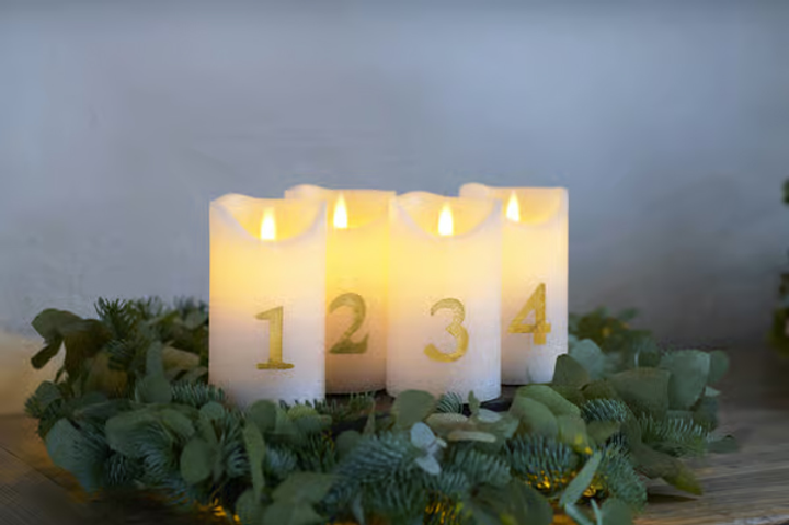 Набір свічок Sirius Sara LED 13 см 4 шт (5707310504048) - зображення 2
