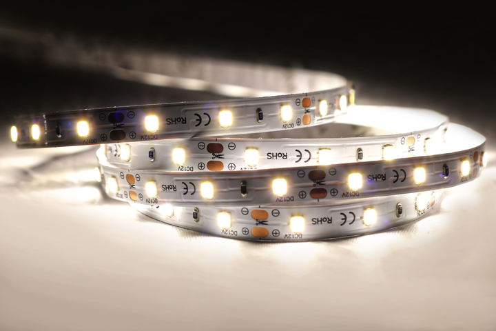 Taśma LED MW Power 12V 120 LED SMD2835 6500K IP33 5 m (5902135156735) - obraz 2