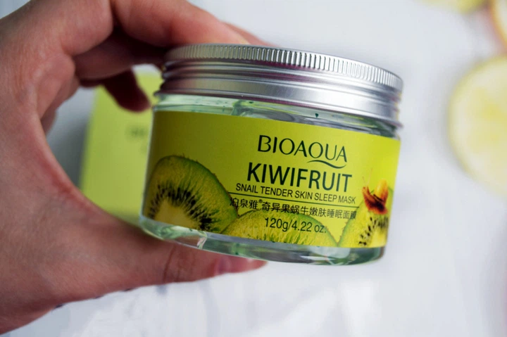 Ночная маска-детокс для лица с киви и улиточным муцином Bioaqua Kiwifruit Snail Tender Skin Sleep Mask 120г - изображение 4