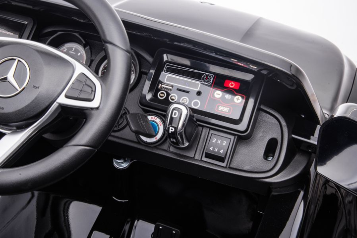 Samochód elektryczny dla dzieci Lean Toys Mercedes DK-MT950 4x4 Czarny (5904204756884) - obraz 4