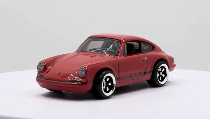 Тематична Машинка Hot Wheels '67 Porsche 911 R Chase Icons 1:64