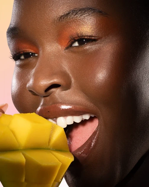 Масло для губ Gisou "Mango Passion Punch" Honey Infused Lip Oil - изображение 4