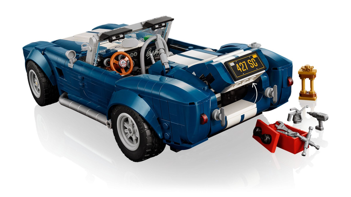 Конструктор LEGO Icons Shelby Cobra 427 S/C 1241 елемент (10357) - зображення 7