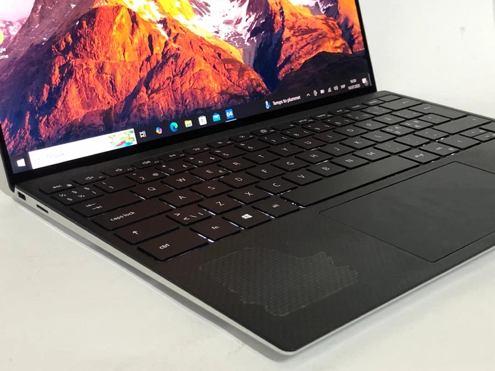 Windowsノート本体 Dell XPS 13 9310 i7-1185G7 16GB/512GB Amazon.com: Dell 戴爾XPS 13 9310 觸控螢幕13.5 吋FHD 輕薄筆記型電腦