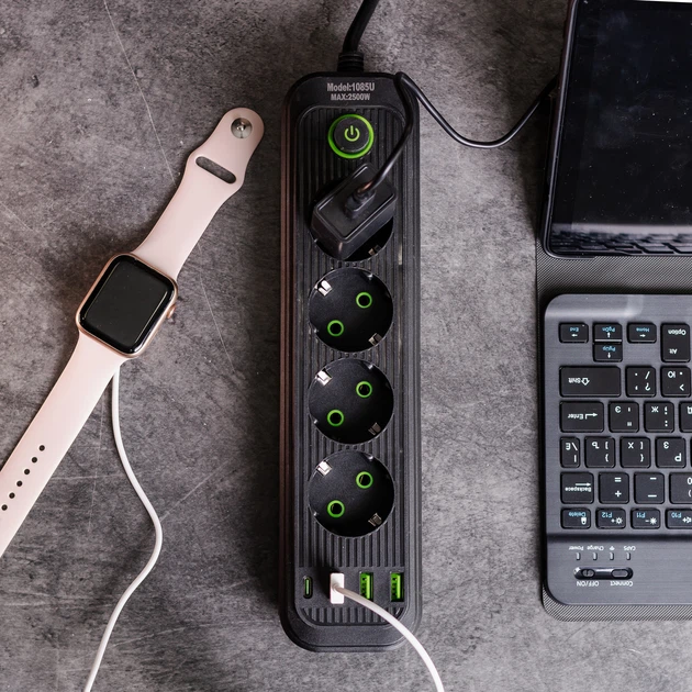 Сетевой фильтр 4.35 м удлинитель на 4 розетки с 3 USB 1 Type-C и кнопкой отключения HP-5-14 - изображение 2