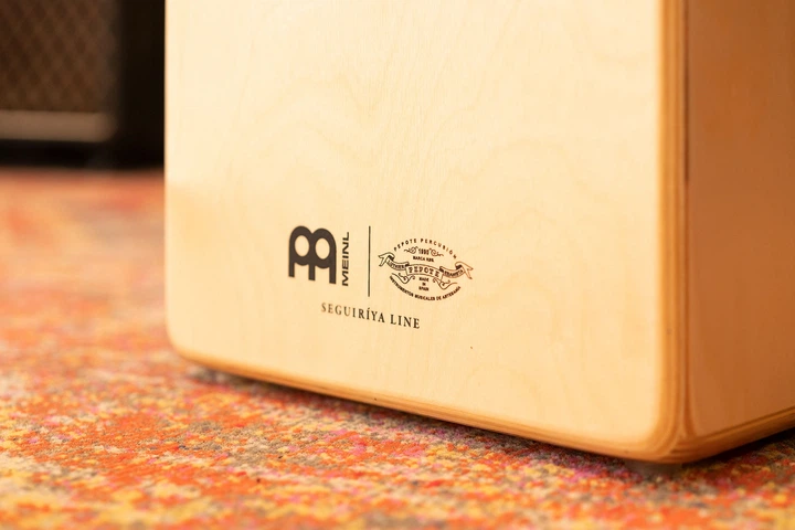Кахон MEINL Artisan Edition Cajon Sequiriya Line Rosewood AESELRW - Фото 12 Кахон MEINL Artisan Edition Cajon Sequiriya Line Rosewood AESELRW - изображение 12
