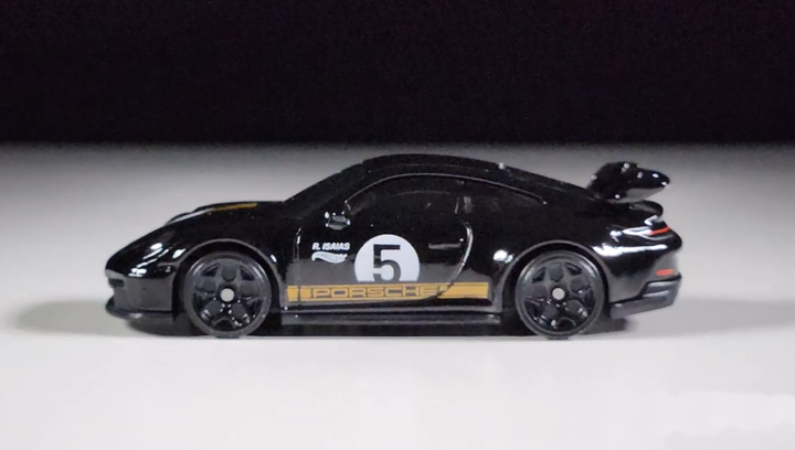 Машинка Базовая Hot Wheels Porsche 911 GT3 Race Day 1:64 HYX17