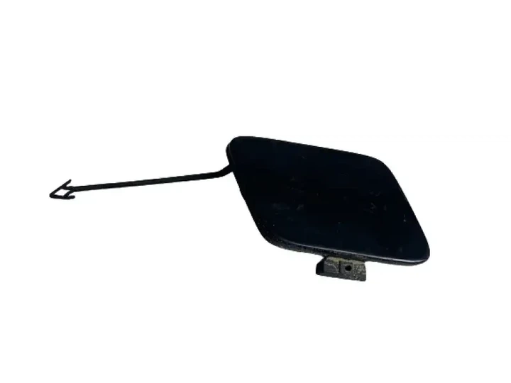 Заглушка гака переднього бампера Audi A4 B9 16-(FPS) 8W0807241 - Фото 1 Заглушка гака переднього бампера Audi A4 B9 16-(FPS) 8W0807241 - зображення 1