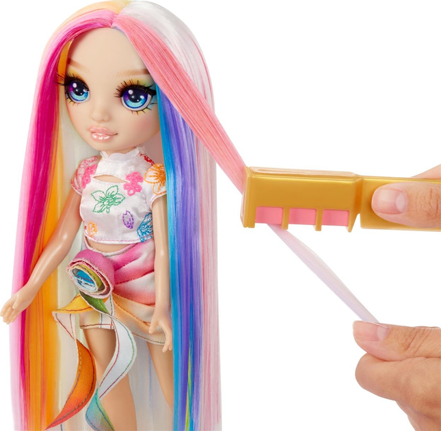 Lalka MGA Entertainment Rainbow High Design Studio Hair Chalk and Style Amaya Raine 28 cm 526780 (35051526780) - obraz 5