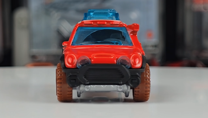 Машинка Базовая Hot Wheels Lil' Roar Mini Cooper Safari 1:64 HYW44