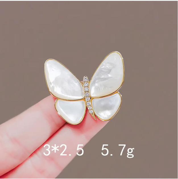 Брошь бабочка Butterfly булавка в виде белой бабочки - Фото 2 Брошь бабочка Butterfly булавка в виде белой бабочки - изображение 2
