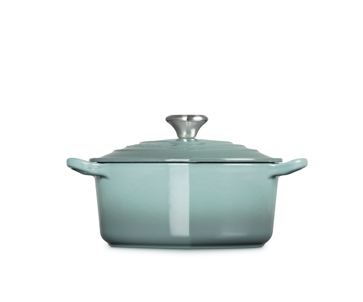 Каструля Le Creuset Heart 1,9 л Sea Salt (21401207174455) - Фото 3 Каструля Le Creuset Heart 1,9 л Sea Salt (21401207174455) - изображение 3
