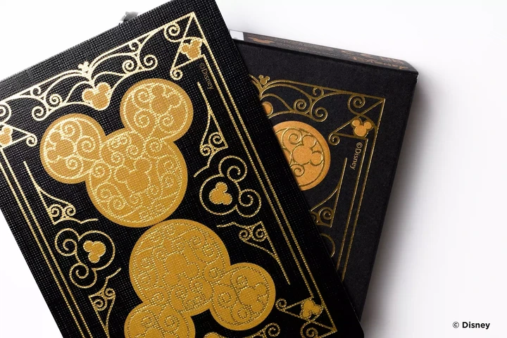 Карти гральні Bicycle Disney Mickey Mouse Black and Gold - Фото 4 Карти гральні Bicycle Disney Mickey Mouse Black and Gold - зображення 4