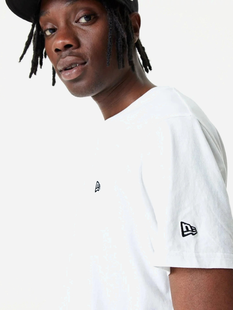 T-shirt męski bawełniany New Era Ne Essentls 60416745 M Biały (0197214897943) - obraz 4